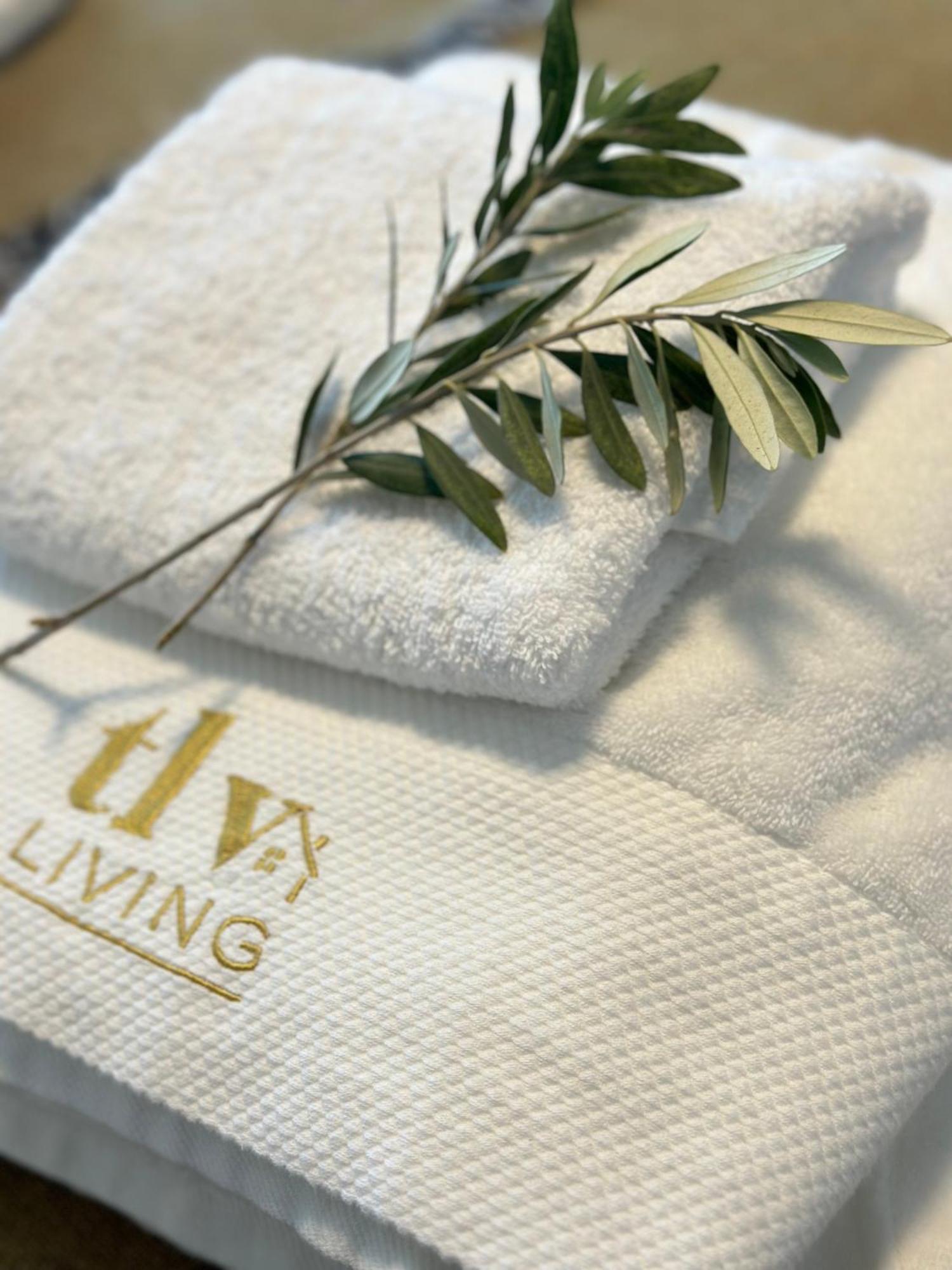 Sunset Gardens - Holiday Apartments - By Tlv Living Лимасол Экстерьер фото