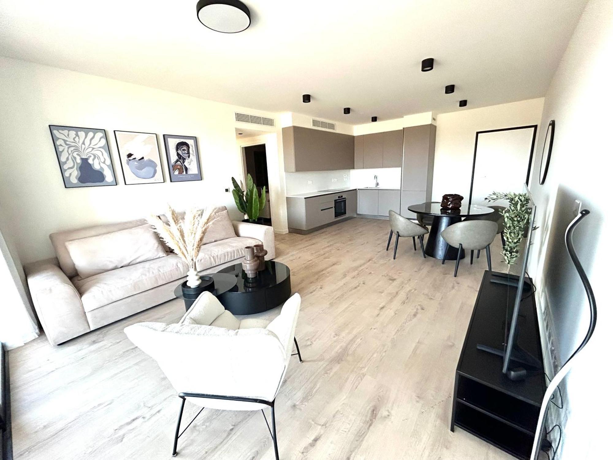 Sunset Gardens - Holiday Apartments - By Tlv Living Лимасол Экстерьер фото
